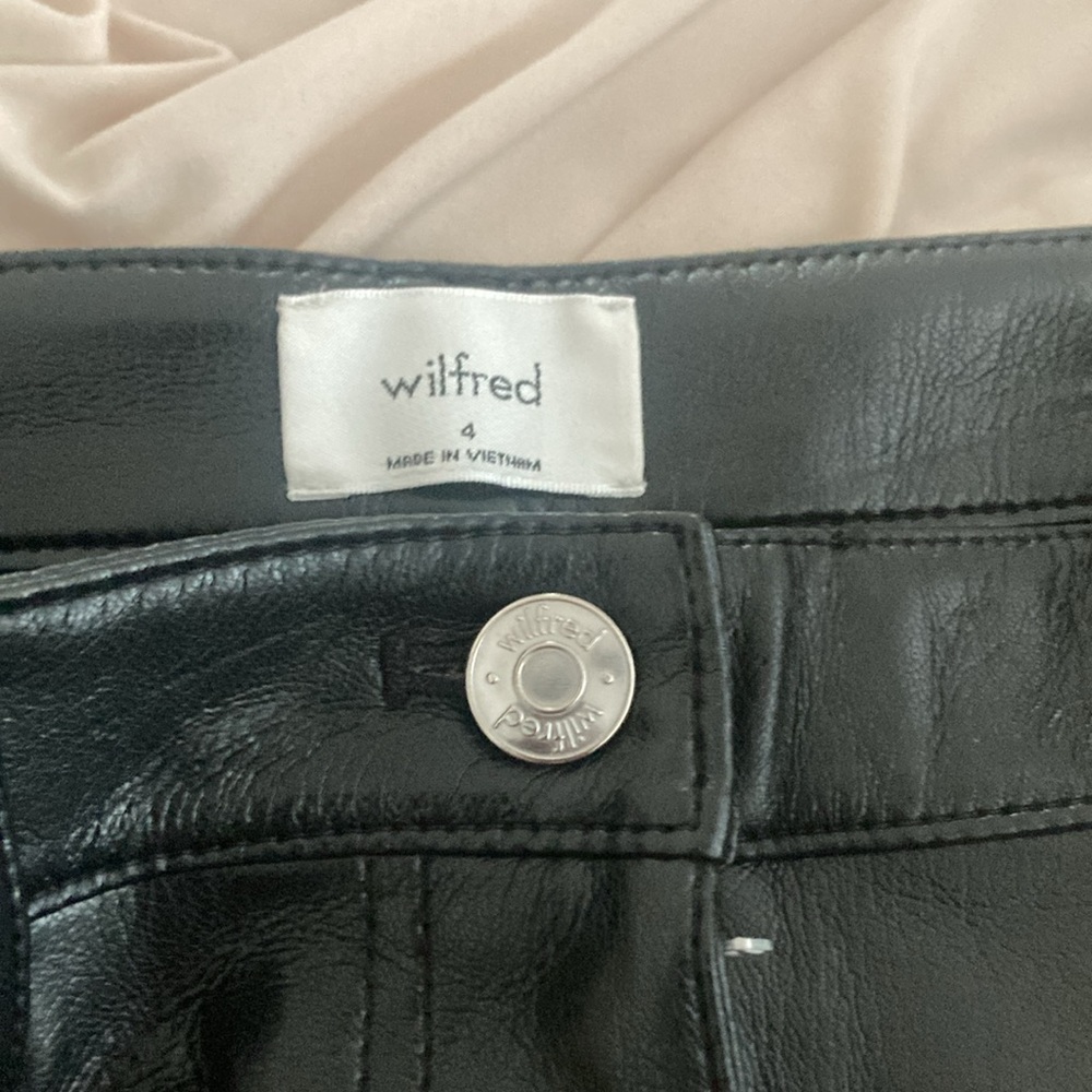 Leather aritzia black crop leather pants - Picture 2 of 5